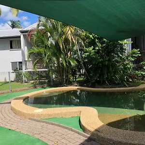 Coral Reef Aparthotel